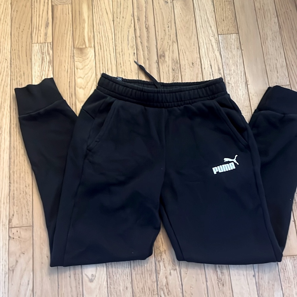 Puma Joggers Men’s Small